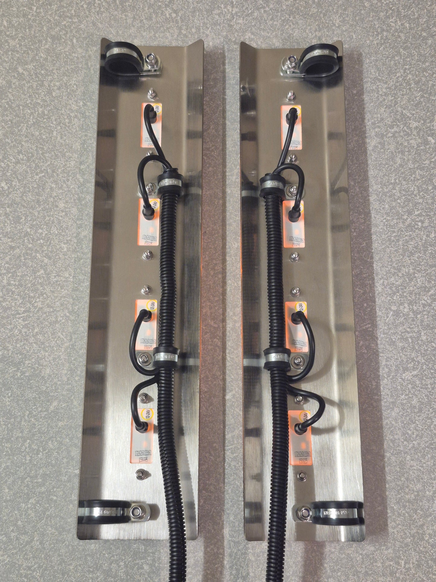 Mirror Stainless - P-Clamp Style - 4x Straight Oval Lights to suit Kenworth, Mack & Western Star