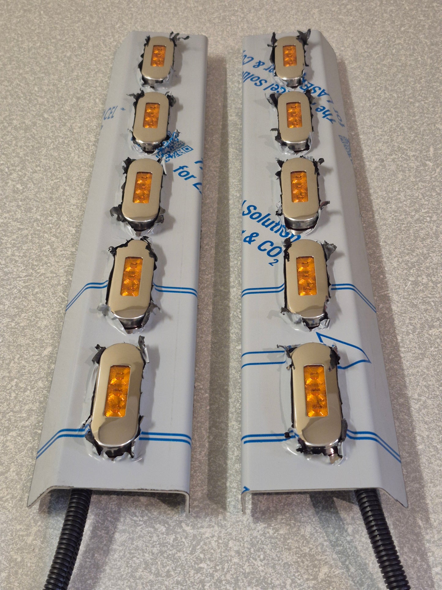 Air Cleaner Stainless - Front Facing - 5x Straight Oval Lights to suit Kenworth