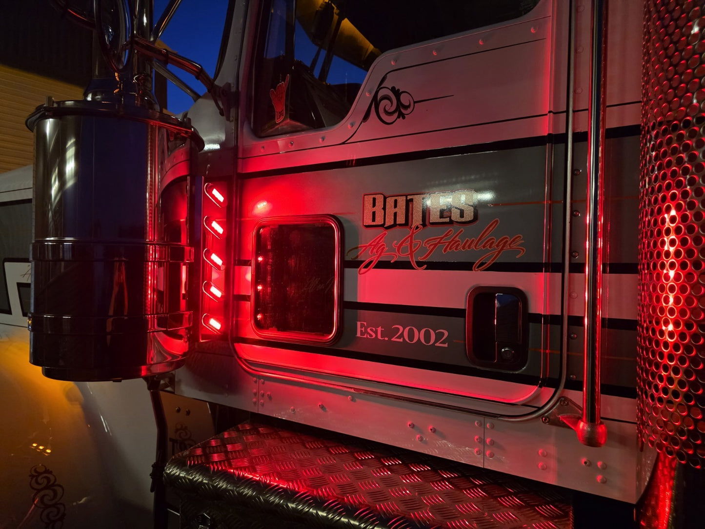 Air Cleaner Stainless - Rear Facing - 5x 30 Degree Lights to suit Kenworth