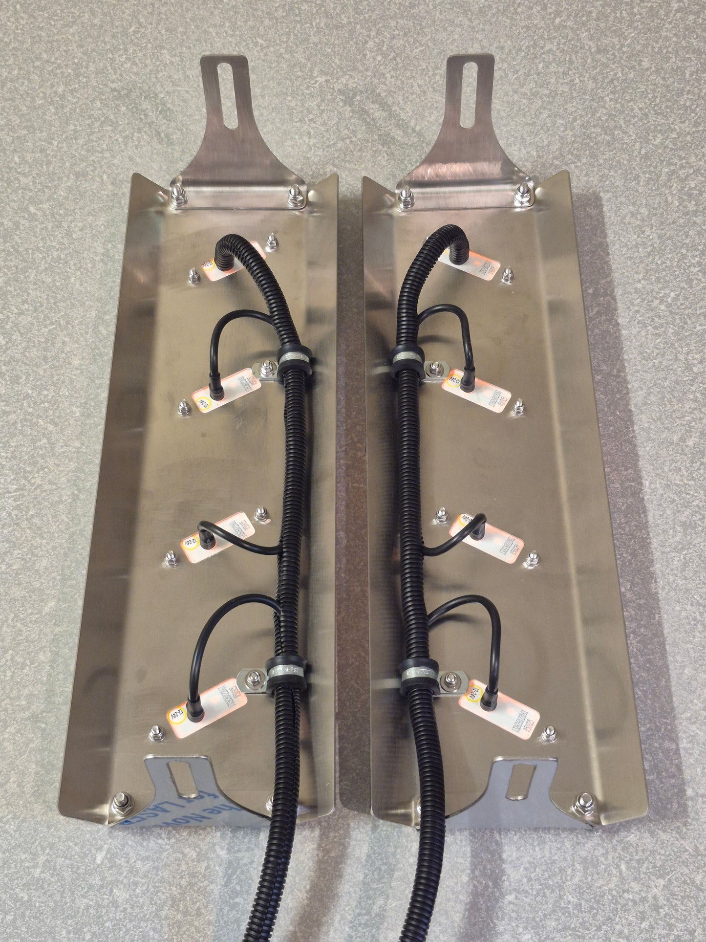 Mirror Stainless - 4x 30 Degree Oval Lights to suit Kenworth, Mack & Western Star