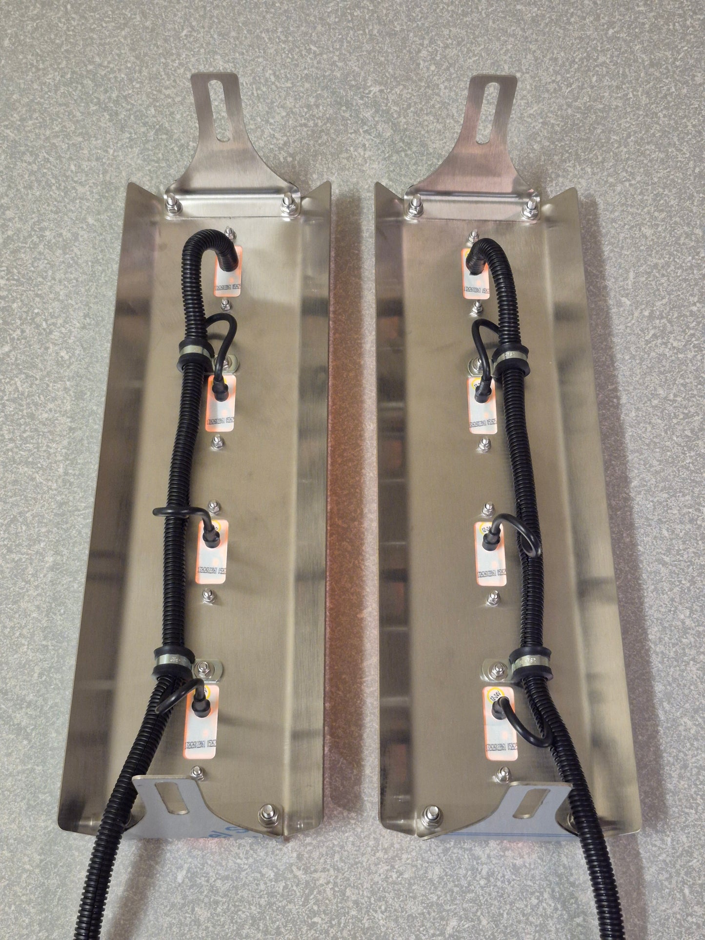 Mirror Stainless - 4x Straight Oval Lights to suit Kenworth, Mack & Western Star