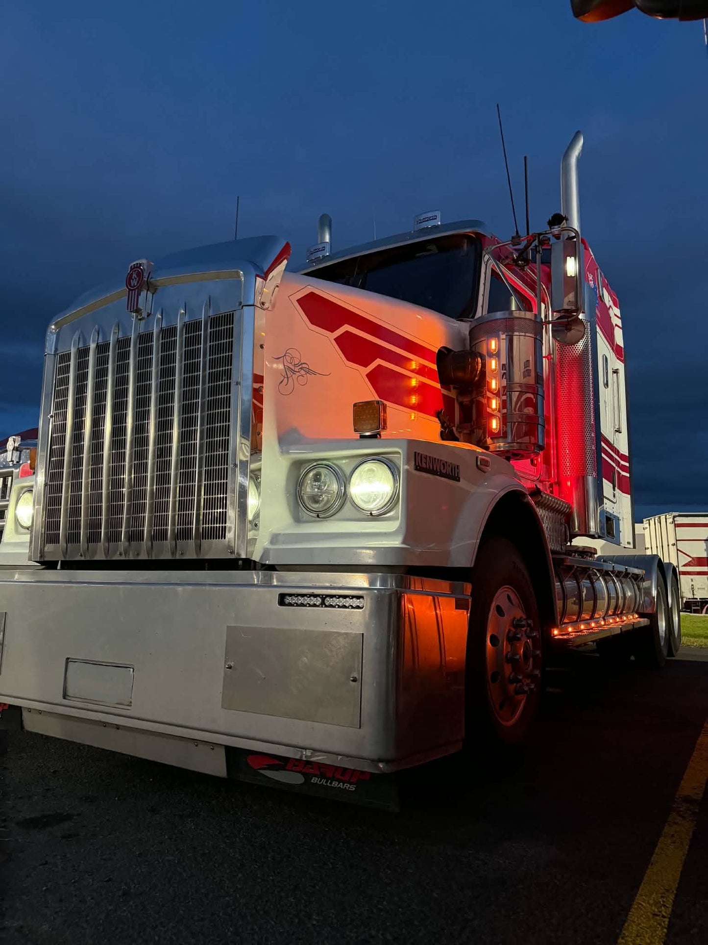 Air Cleaner Stainless - Front Facing - 5x Straight Oval Lights to suit Kenworth